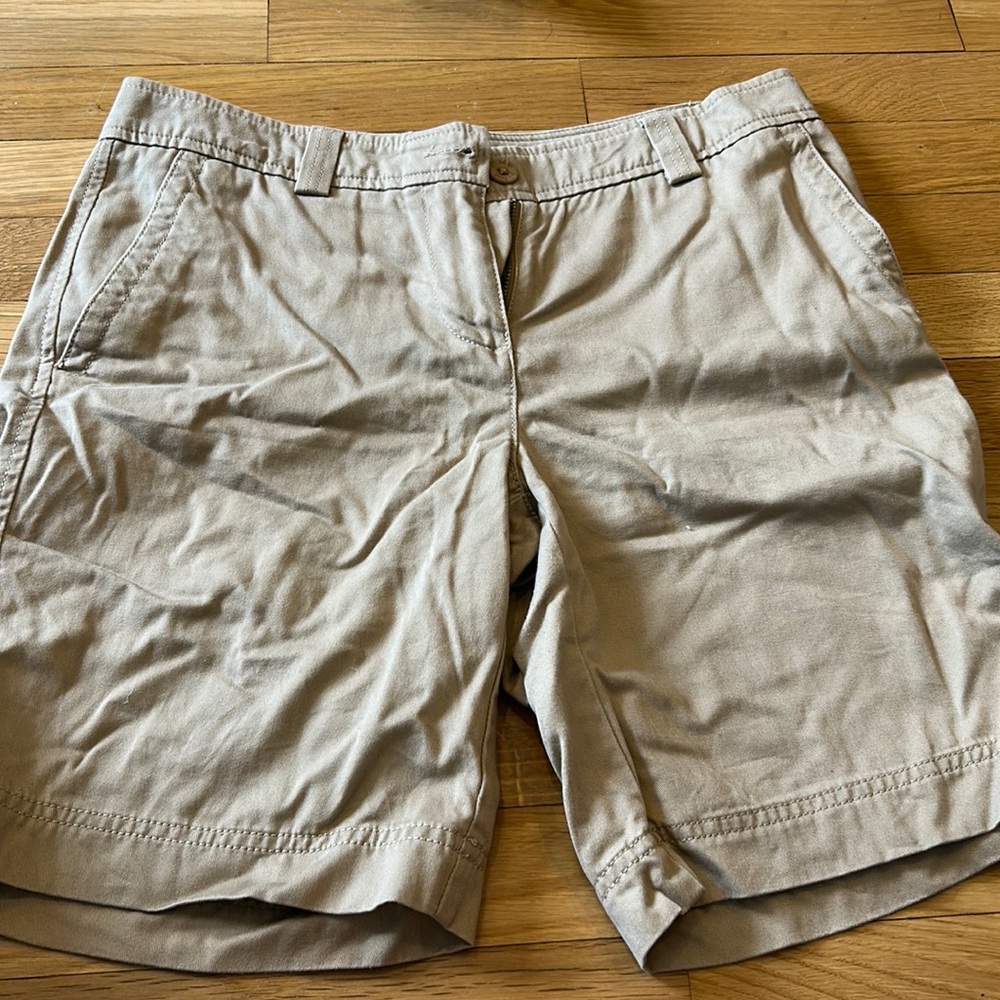 Llbean khaki shorts